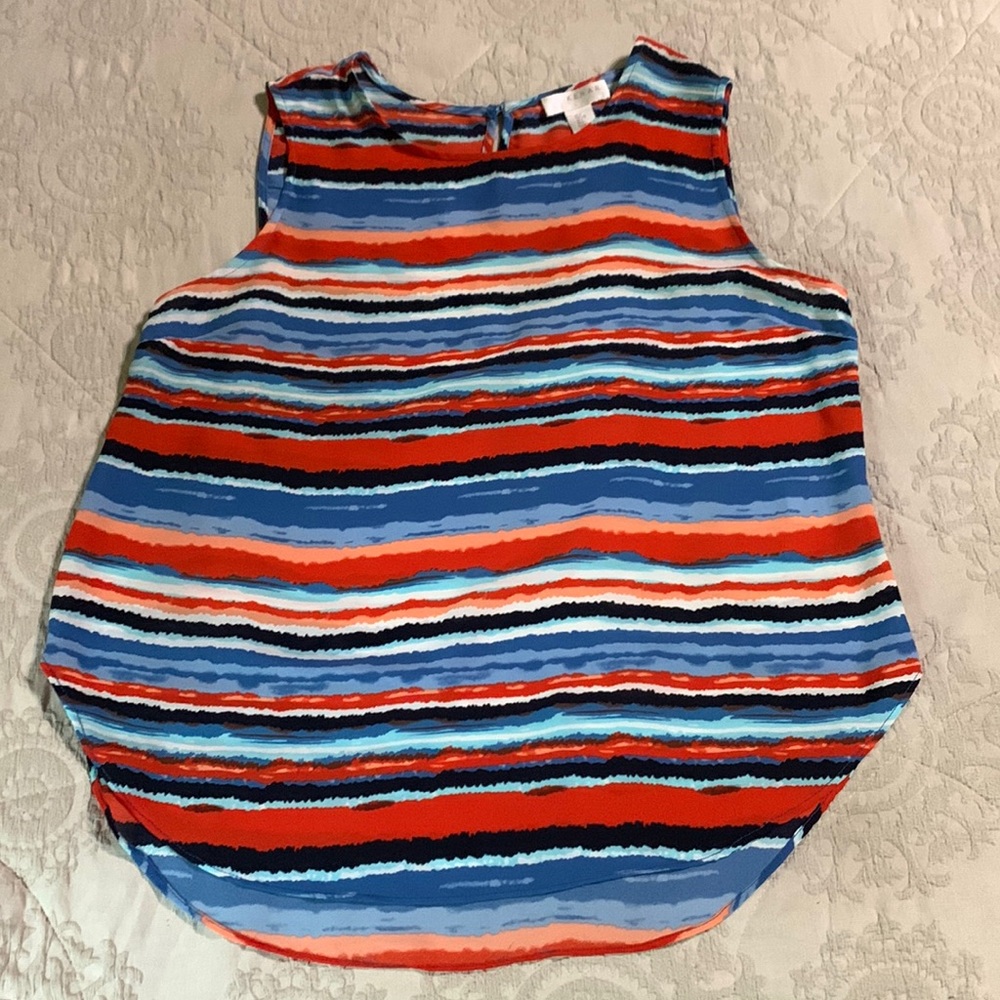 Kenar brand sleeveless top with rounded bottom. Size L